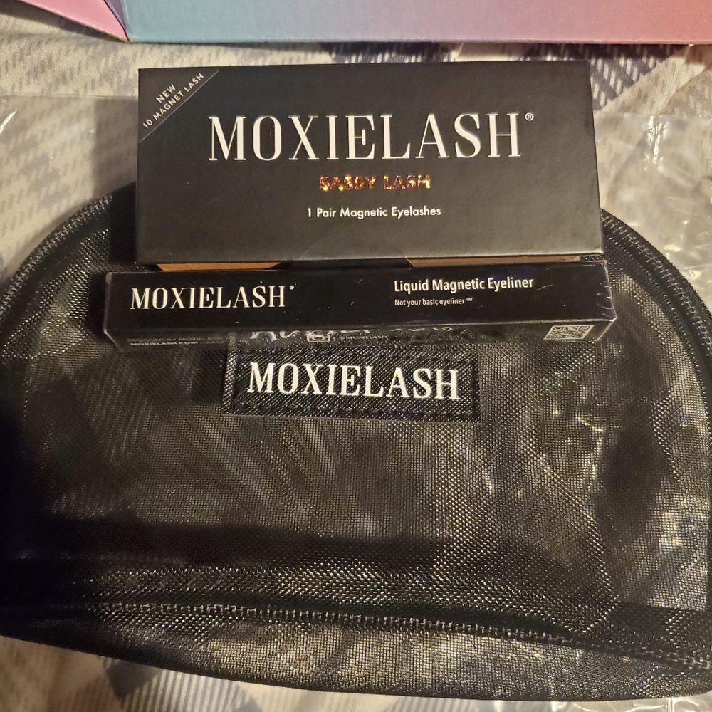Moxie lash Sassy Magnetic Lashes + Magnetic Liner